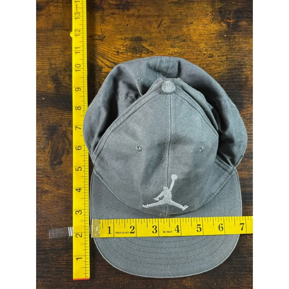 Jordan youth gray